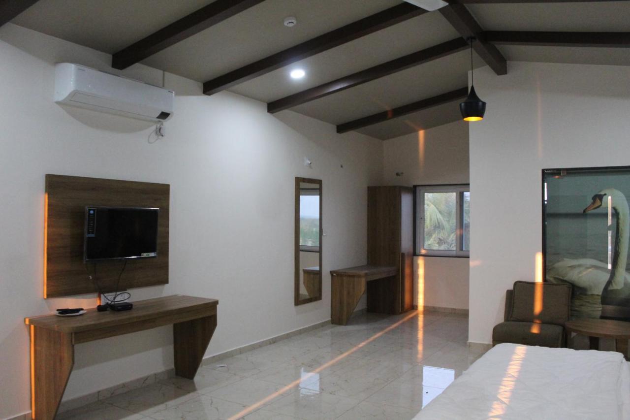 Flamingo Club And Resort Una 3 Km Away From Diu Check Post 外观 照片