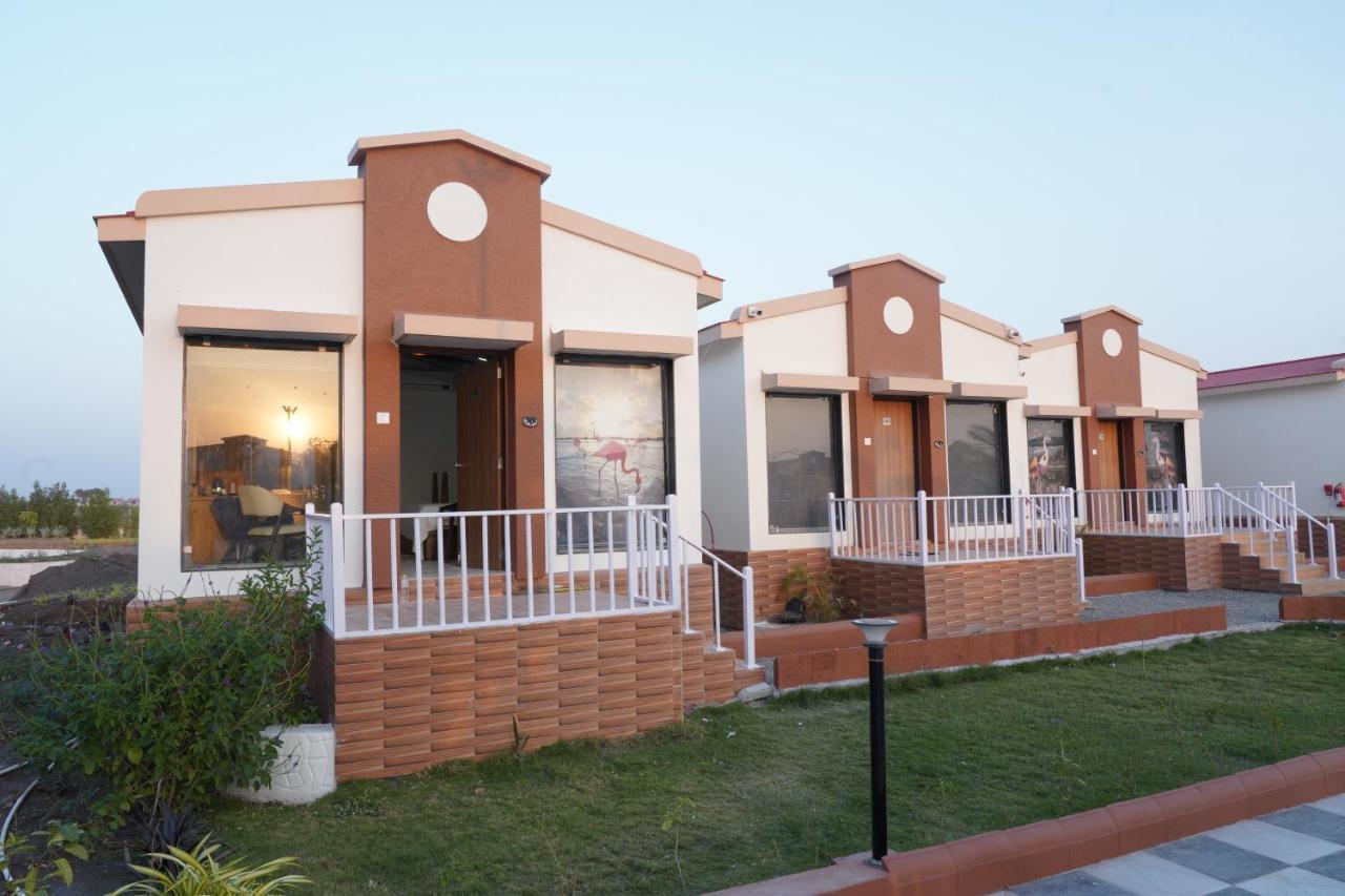 Flamingo Club And Resort Una 3 Km Away From Diu Check Post 外观 照片