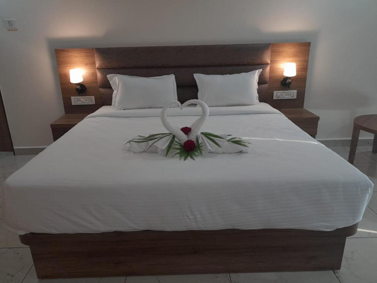Flamingo Club And Resort Una 3 Km Away From Diu Check Post 外观 照片