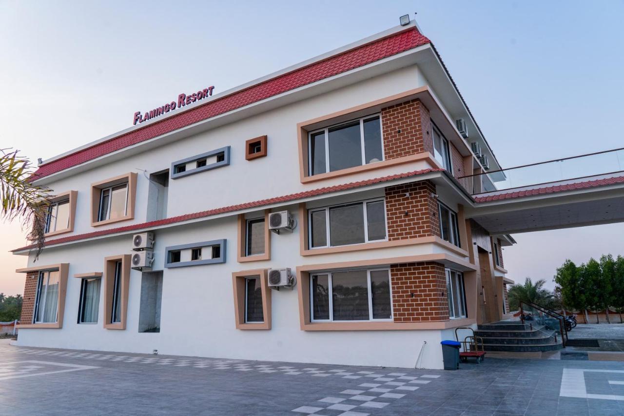 Flamingo Club And Resort Una 3 Km Away From Diu Check Post 外观 照片