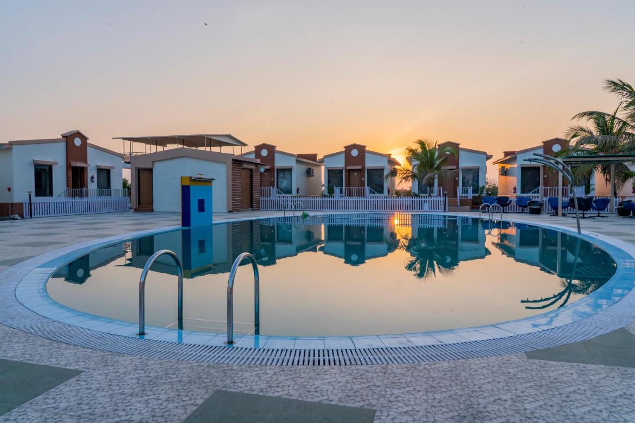 Flamingo Club And Resort Una 3 Km Away From Diu Check Post 外观 照片