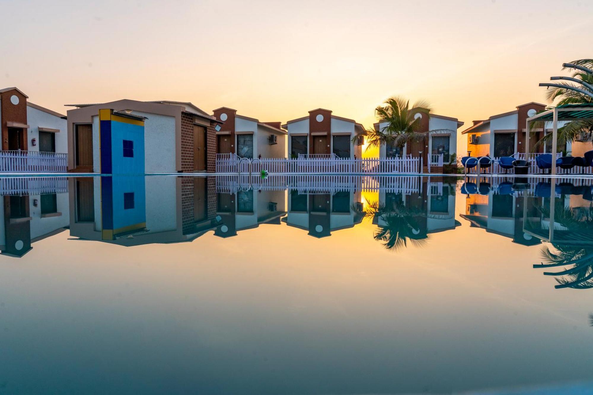 Flamingo Club And Resort Una 3 Km Away From Diu Check Post 外观 照片